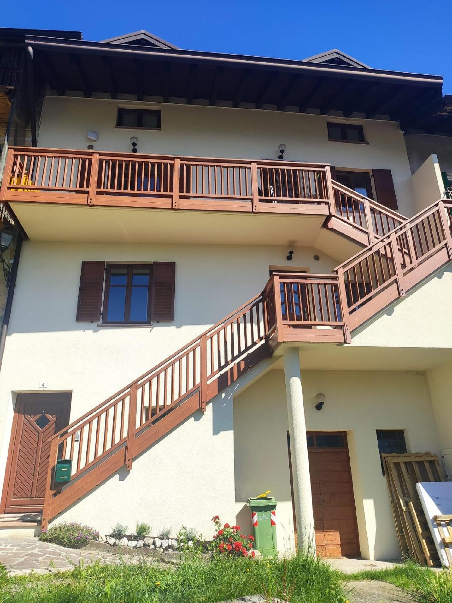 Casa Vacanze Lavanda & Rosmarino Telve Esterno foto
